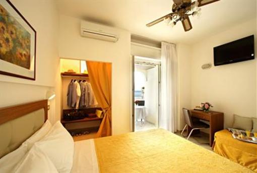 фото отеля Hotel Mediterraneo Cattolica