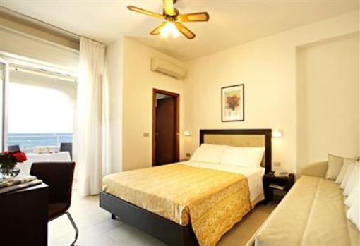 фото отеля Hotel Mediterraneo Cattolica