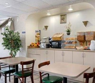 фото отеля Microtel Inn and Suites Dallas Fort Worth