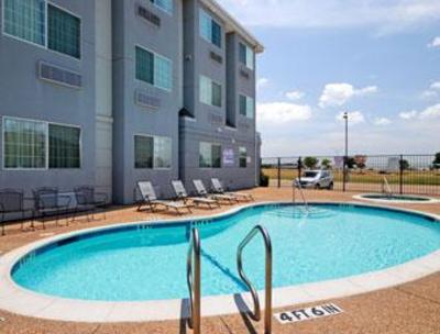 фото отеля Microtel Inn and Suites Dallas Fort Worth