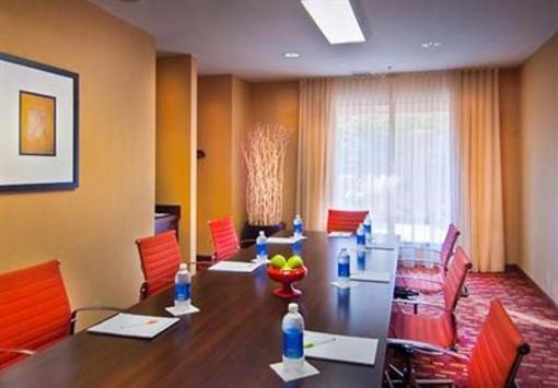 фото отеля Courtyard by Marriott Beckley