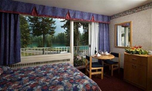 фото отеля Bow View Lodge Banff