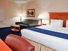 фото отеля Holiday Inn Express Waynesboro - Rt. 340