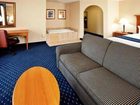 фото отеля Holiday Inn Express Waynesboro - Rt. 340