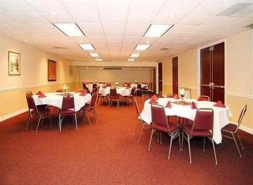 фото отеля Quality Inn Airport Salt Lake City