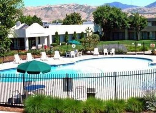 фото отеля Quality Inn Airport Salt Lake City