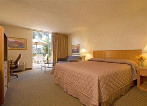фото отеля Arizona Riverpark Inn