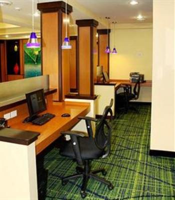 фото отеля Fairfield Inn and Suites Fort Wayne