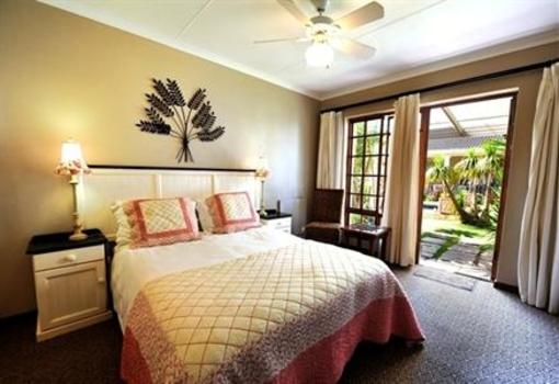 фото отеля Beachwalk Bed and Breakfast