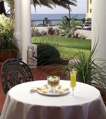 фото отеля Beachwalk Bed and Breakfast
