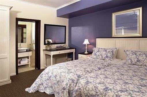 фото отеля Beachwalk Bed and Breakfast