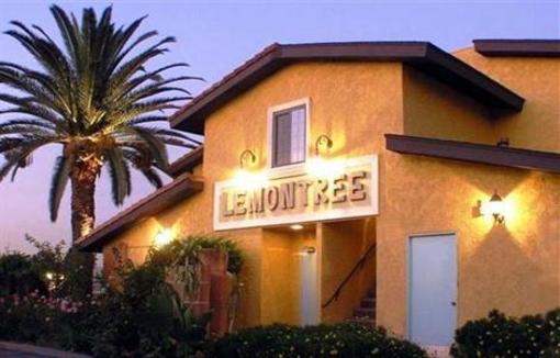 фото отеля Lemon Tree Hotel and Suites