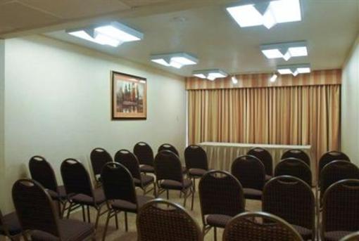 фото отеля Holiday Inn Express Hotel & Suites Springfield (Illinois)