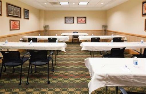 фото отеля Holiday Inn Express Hotel & Suites Springfield (Illinois)