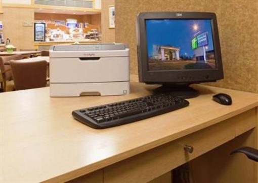 фото отеля Holiday Inn Express Hotel & Suites Springfield (Illinois)
