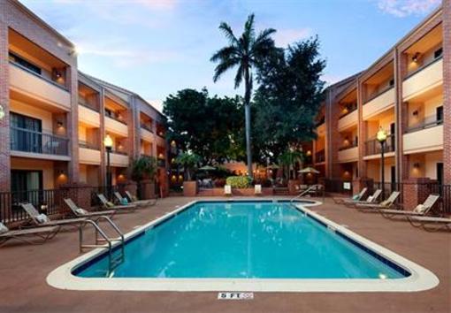 фото отеля Courtyard Fort Lauderdale Plantation