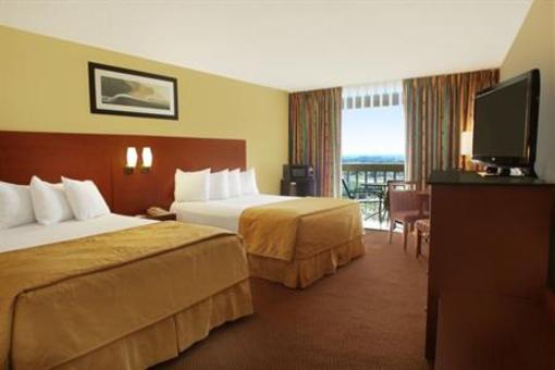 фото отеля BEST WESTERN Lake Buena Vista Resort Hotel