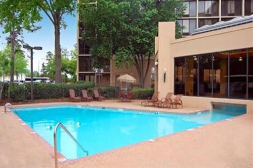 фото отеля Crowne Plaza Atlanta Airport