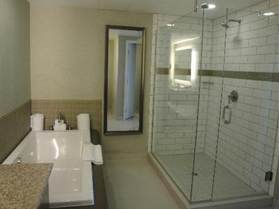 фото отеля Hilton Carlsbad Oceanfront Resort & Spa
