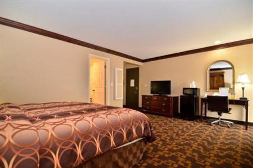 фото отеля Best Western Cantebury Inn & Suites