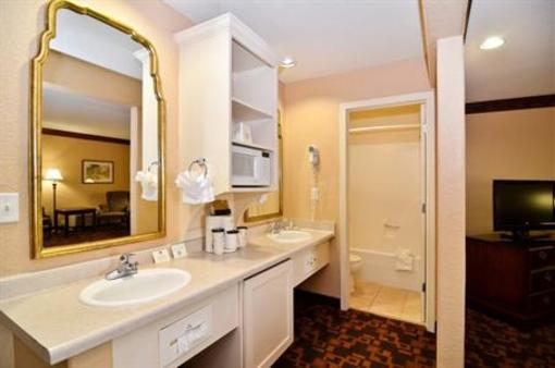 фото отеля Best Western Cantebury Inn & Suites