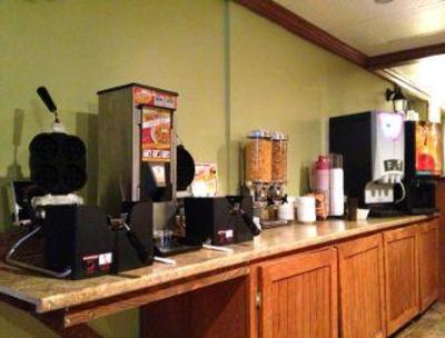 фото отеля Howard Johnson Inn and Suites Miramichi