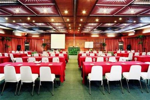 фото отеля Novus Puncak Resort & Spa