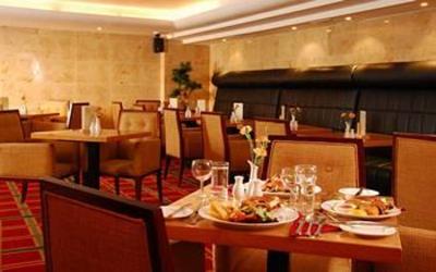 фото отеля BEST WESTERN PLUS Academy Plaza Hotel