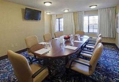 фото отеля Staybridge Suites Lincoln I-80