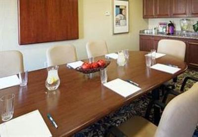 фото отеля Staybridge Suites Lincoln I-80