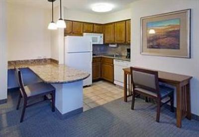 фото отеля Staybridge Suites Lincoln I-80