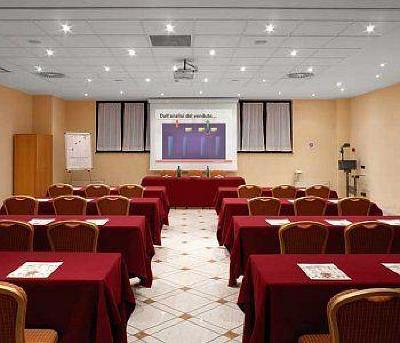 фото отеля Hotel Ovest Piacenza