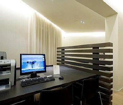 фото отеля Hotel Ovest Piacenza