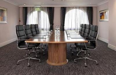 фото отеля Hilton Cobham