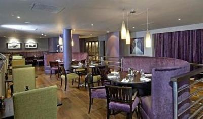 фото отеля Hilton Cobham