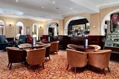 фото отеля Hilton Cobham