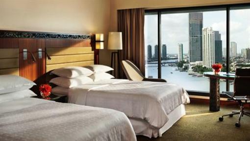 фото отеля Royal Orchid Sheraton Hotel & Towers