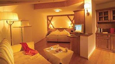 фото отеля Hotel Miravalle Selva Di Val Gardena