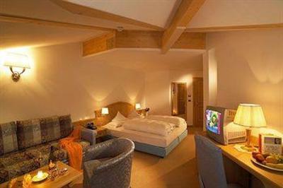фото отеля Hotel Miravalle Selva Di Val Gardena