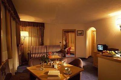 фото отеля Hotel Miravalle Selva Di Val Gardena