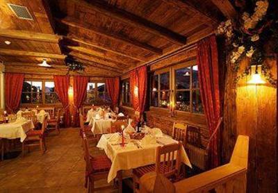 фото отеля Hotel Miravalle Selva Di Val Gardena