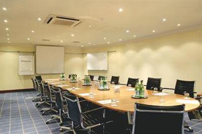 фото отеля Holiday Inn Glasgow Airport
