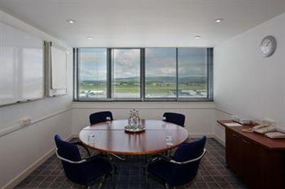 фото отеля Holiday Inn Glasgow Airport