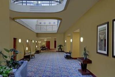 фото отеля Embassy Suites Hotel Phoenix Biltmore