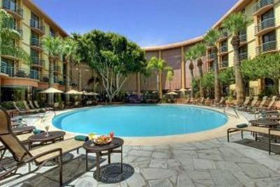 фото отеля Embassy Suites Hotel Phoenix Biltmore