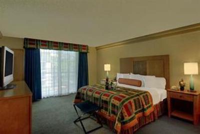 фото отеля Embassy Suites Hotel Phoenix Biltmore