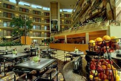 фото отеля Embassy Suites Hotel Phoenix Biltmore