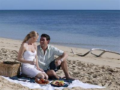 фото отеля Green Island Resort