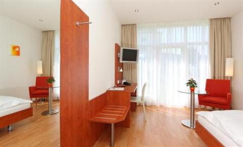 фото отеля Arte Swiss Quality Hotel Spreitenbach