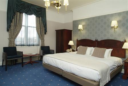 фото отеля Best Western PLUS Dean Court Hotel